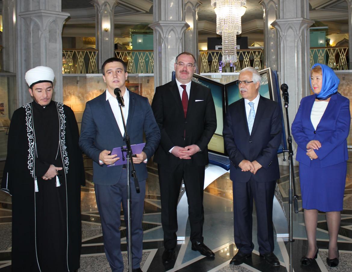 exhibition-of-islamic-calligraphy-in-kazan