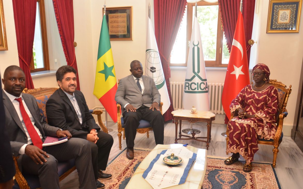 a-delegation-from-the-high-authority-of-waqfs-of-senegal-visited-ircica