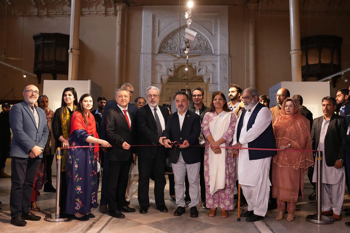 ircica-participated-in-the-islamic-art-festival-in-lahore-pakistan-1